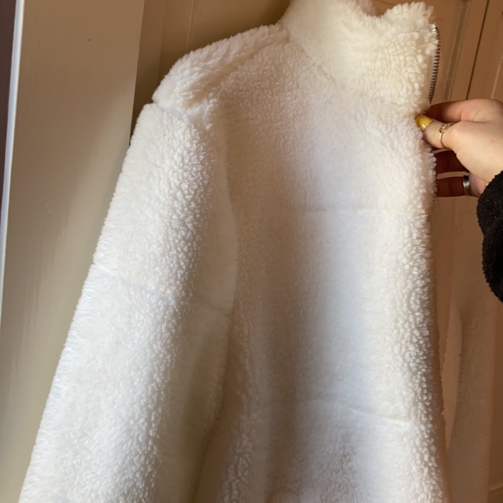 White fuzzy teddy bear puffer coat - Picture 3 of 6